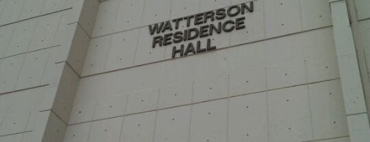 Watterson Towers is one of สถานที่ที่ Ray ถูกใจ.
