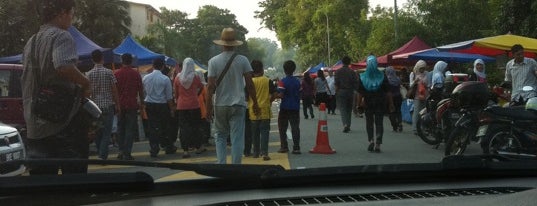 Bazar Ramadhan Kelana Jaya is one of All-time favorites in Malaysia.