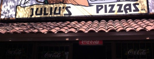 Juliu's Pizza is one of Lugares - Benito Juárez.