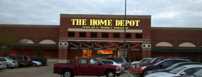 The Home Depot is one of Locais curtidos por Ivimto.