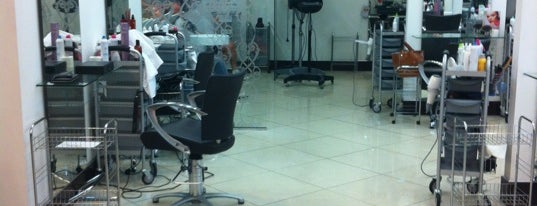 Vladimir Tarasyuk Hair Studio is one of สถานที่ที่ Daniil ถูกใจ.