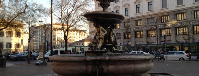 Piazza Fontana is one of สถานที่ที่ Elena ถูกใจ.