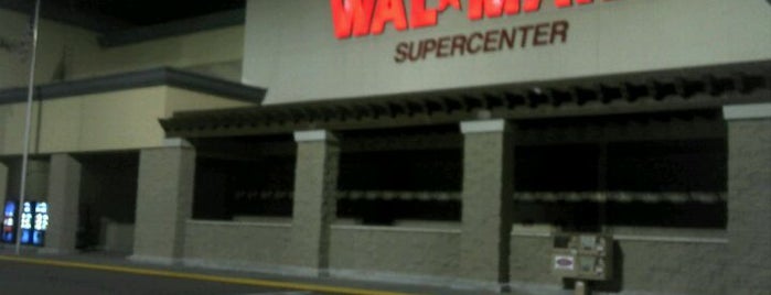 Walmart Supercenter is one of Melanie : понравившиеся места.