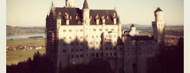 Schloss Neuschwanstein is one of Germany.