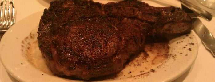 Ruth's Chris Steak House is one of Posti che sono piaciuti a yeu.