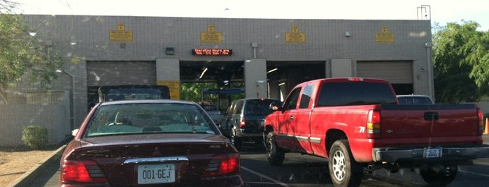 ADEQ Vehicle Emissions Testing Station is one of Locais curtidos por Julie.