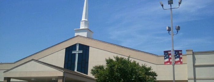 Calvary Baptist Church is one of สถานที่ที่ Daniel ถูกใจ.