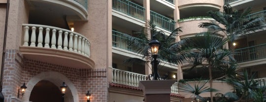 Embassy Suites by Hilton is one of Nik’s Liked Places.