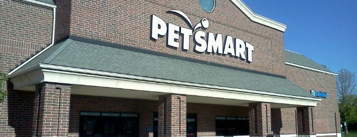 PetSmart is one of สถานที่ที่ Sonia ถูกใจ.