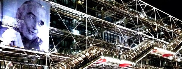 Centre Pompidou – Musée National d'Art Moderne is one of Incontournable de Paris.