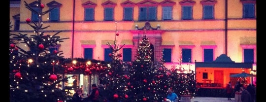 Adventzauber Hellbrunn is one of Weihnachtsmärkte.
