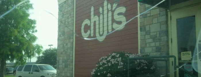 Chili's Grill & Bar is one of Lugares favoritos de Phoebe.