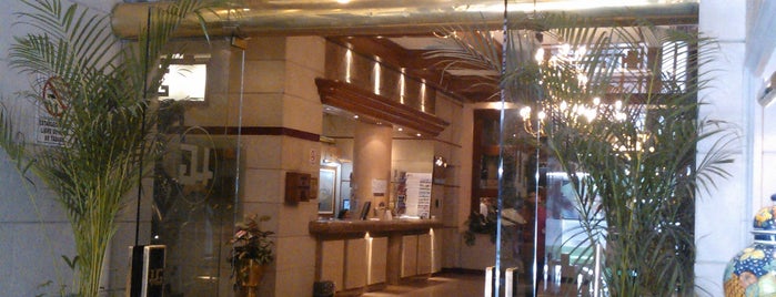 Hotel Gillow is one of Lugares favoritos de Miguel.