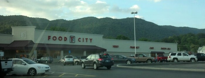 Food City is one of places I like.