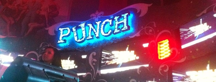 Клуб-гостиная Punch is one of Ночные клубы.