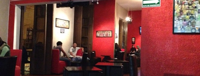 La Casona Café & Bar is one of Tempat yang Disukai Jovan.