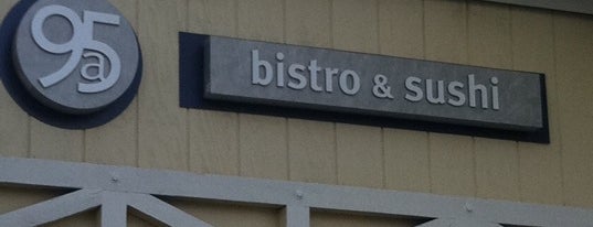 95a Bistro & Sushi is one of Lugares favoritos de Stefan.