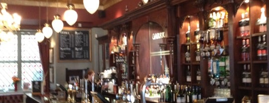 Garrick Arms is one of Toddさんのお気に入りスポット.