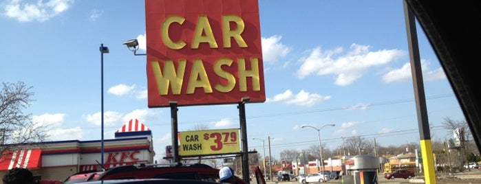 Scrub-A-Dub Car Wash is one of Lieux qui ont plu à Chrisito.