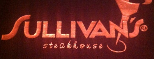 Sullivan's Steakhouse is one of Tempat yang Disimpan Dennis.
