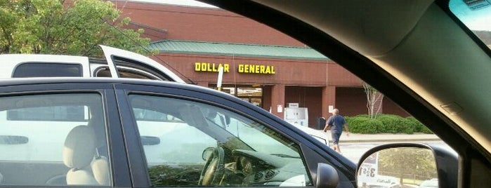 Dollar General is one of Jeremyさんのお気に入りスポット.