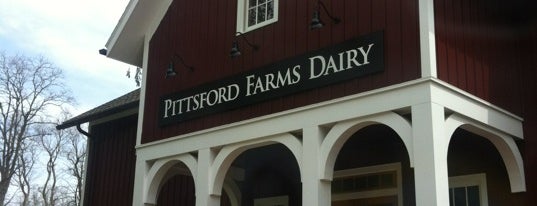 Pittsford Farms Dairy is one of สถานที่ที่ Andrew ถูกใจ.