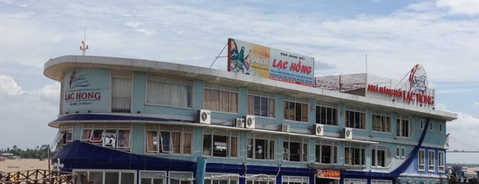 Mỹ Tho Tourist Boat Station is one of Brujita'nın Beğendiği Mekanlar.