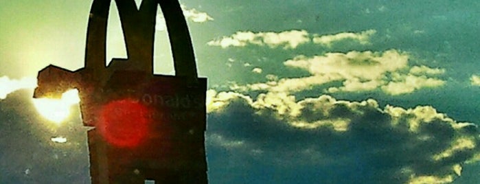 McDonald's is one of Orte, die Jaime gefallen.