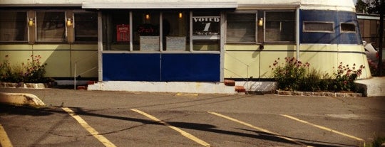 Salem Diner is one of Hometown Hotspots.