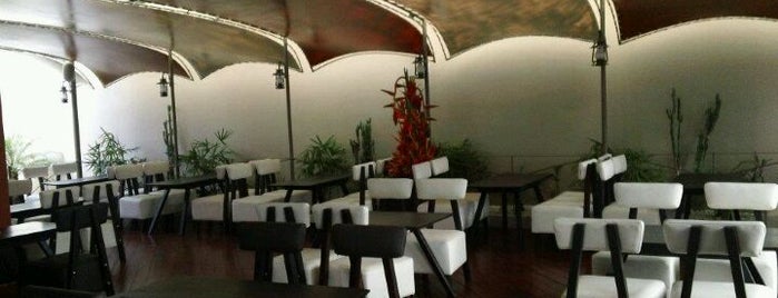 Keidas Lounge is one of Orte, die Alejandro L gefallen.