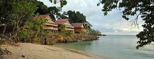 Selayar Island Resort is one of Tauchen und Tauchreisen.
