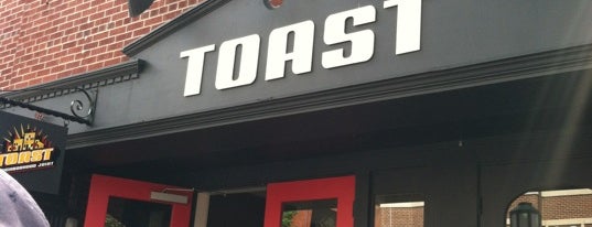 Toast is one of Tempat yang Disukai Andree.