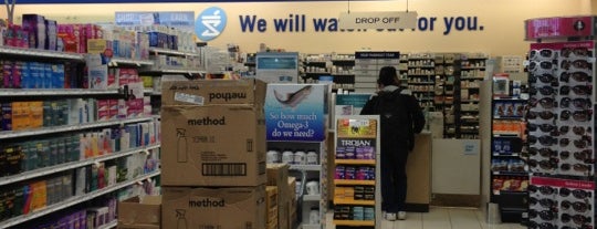 Shoppers Drug Mart is one of Posti che sono piaciuti a Cristiane.