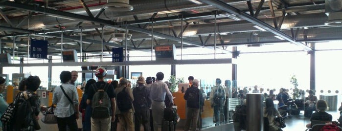 Gate B61 is one of Flughafen Frankfurt am Main (FRA) Terminal 1.