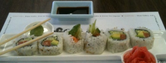 Soons Sushi Cafe is one of Lugares favoritos de Kami.