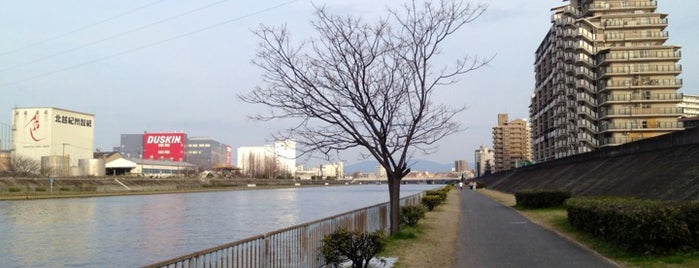 新三国橋 is one of 橋.