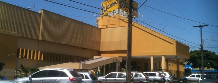 Supermercado Tozetto is one of สถานที่ที่ Junior ถูกใจ.