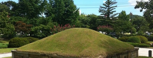 경주 구정리 방형분 is one of 경주 / 慶州 / Gyeongju.