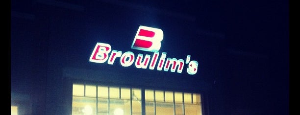 Broulims is one of Tempat yang Disukai John.