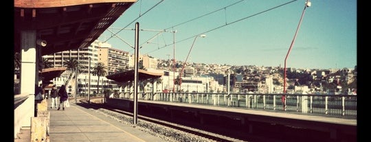 Metro Valparaíso - Estación Bellavista is one of Mauricio'nun Beğendiği Mekanlar.