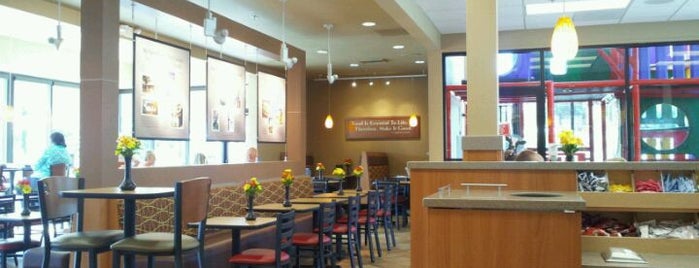 Chick-fil-A is one of Lugares favoritos de h.