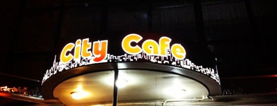 City Cafe is one of Tempat yang Disukai Lubov.