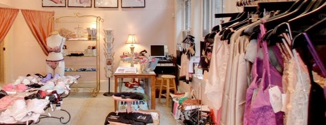 Flirt Boutique is one of Caryさんの保存済みスポット.