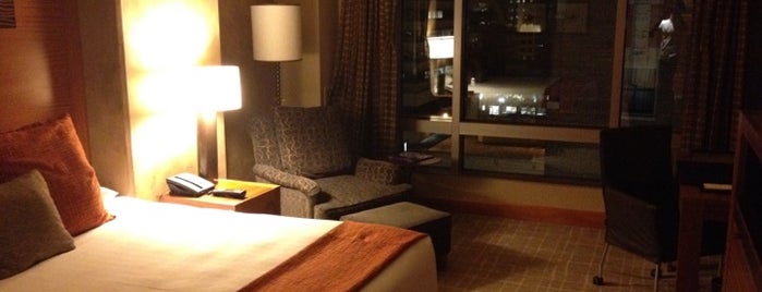 Grand Hyatt Seattle is one of Lugares favoritos de Tanner.