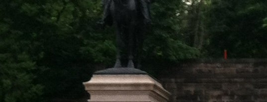 Grant Statue is one of Orte, die Kate gefallen.