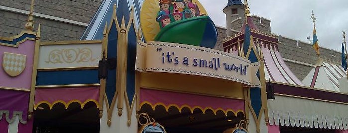 It's a small world is one of Orlando Places.