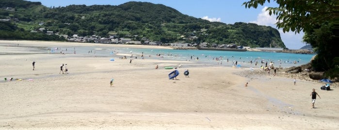 根獅子の浜海水浴場 is one of 日本の夕陽百選.