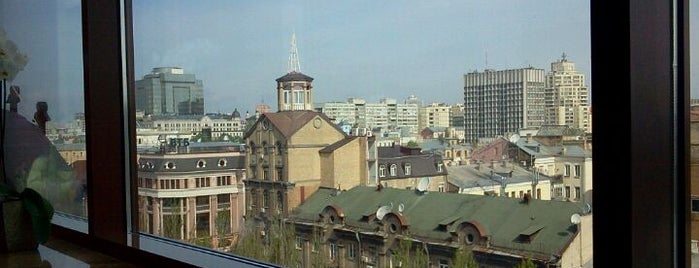 Премьер Палас Отель is one of Free wi-fi places in Kyiv.