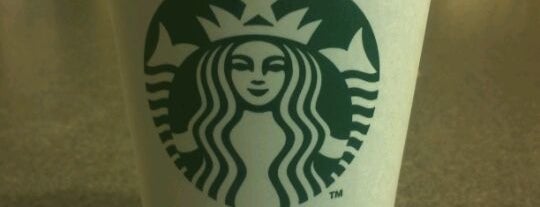 Starbucks is one of Lieux qui ont plu à Mandar.