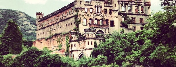 Bannerman Island (Pollepel Island) is one of NYC-Toronto Road Trip.